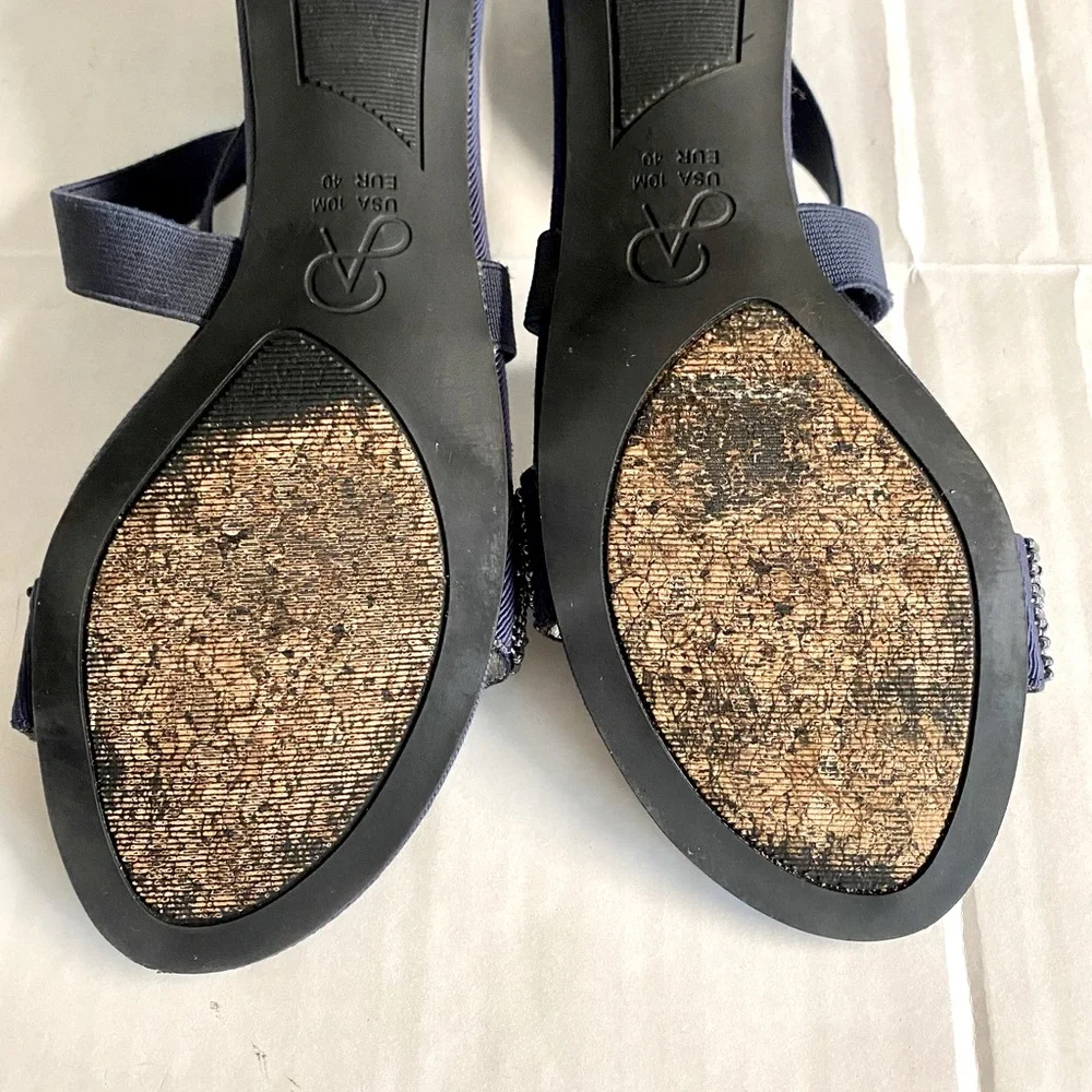 Adrianna Papell royal blue beaded shoes size 10.Beautiful beading. - Picture 8 of 13